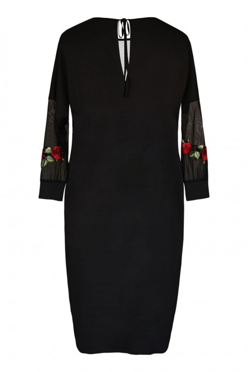 Czarna sukienka z ozdobnymi naszywkami - ROSE