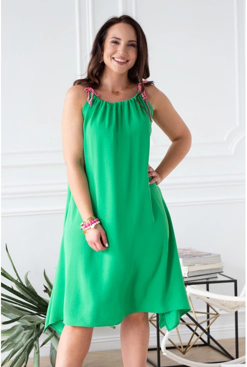 soczysta zielona sukienka z neonowymi sznurkami
