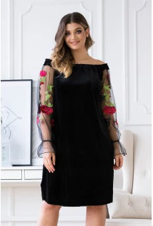 Czarna welurowa sukienka hiszpanka z koronką i różami - MIRELLA