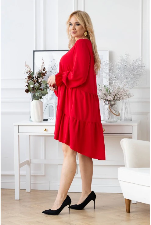 Czerwona sukienka z falbanką