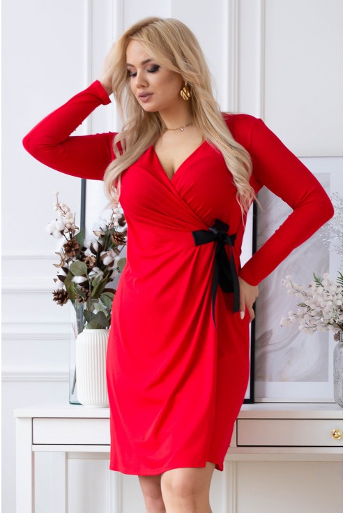 czerwona sukienka w dużych rozmiarach