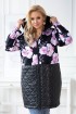 Czarna bluzo-kurtka plus size w pudrowe kwiaty z łączonych materiałów - JOLLY