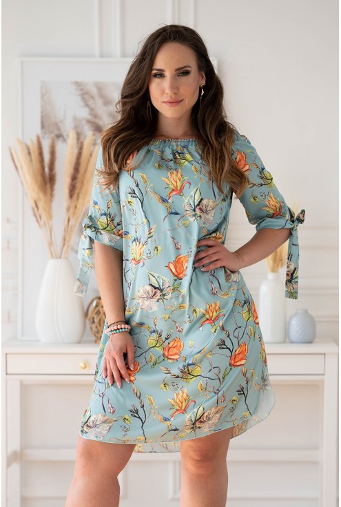 Seledynowa sukienka hiszpanka z kwiatowym wzorem xxl
