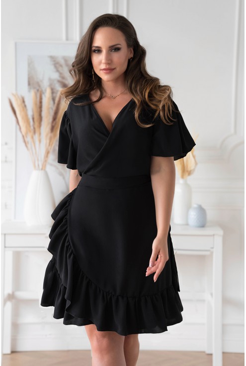 Czarna kopertowa sukienka z wiązaniem w pasie plus size