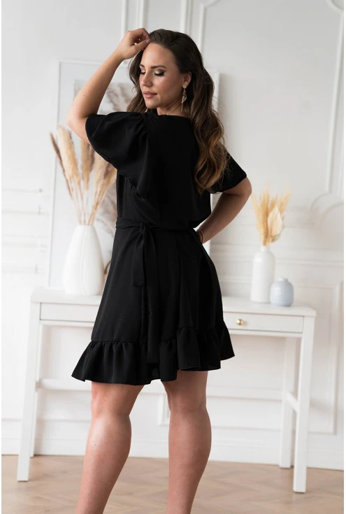 Czarna kopertowa sukienka z wiązaniem w pasie duże rozmiary dla kobiet plus size