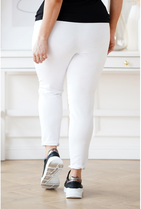 białe dresowe spodnie plus size