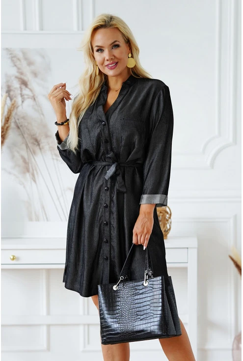 Sukienka szmizjerka plus size z wiązaniem w pasie w kolorze czarnego jeansu