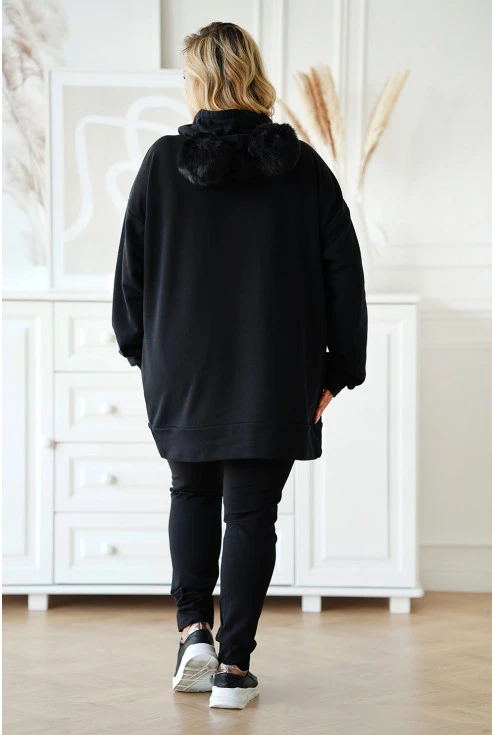 Czarna długa bluza w dużych rozmiarach