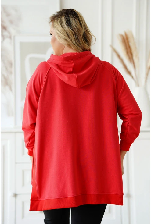 czerwona bluza w dużych rozmiarach