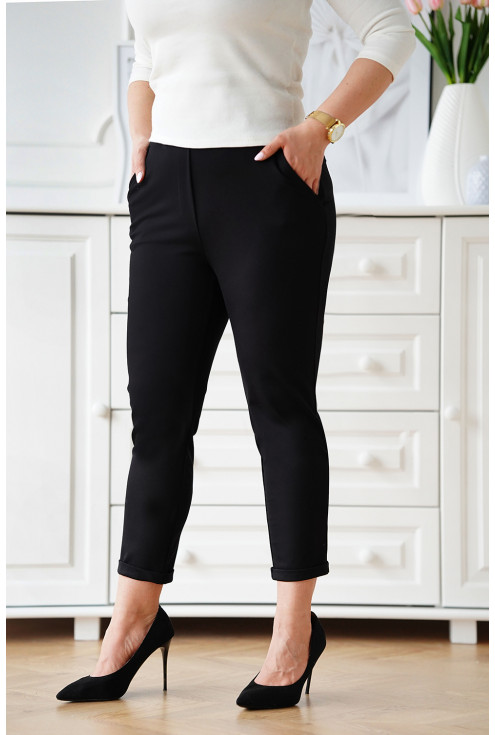 Czarne wygodne materiałowe spodnie cygaretki -  duże rozmiary