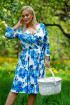 Kremowa rozkloszowana sukienka w niebieskie kwiaty - Agathe