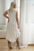 Biała sukienka z asymetrycznym dołem i falbanką - Ledd