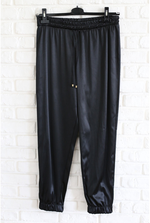 Czarne eleganckie satynowe spodnie XXL