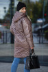 Długa zimowa kurtka pikowana z kapturem - kolor fango - Elenis