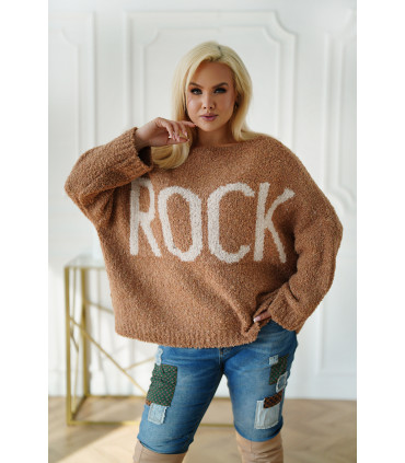 Karmelowy sweter z beżowym napisem - ROCK