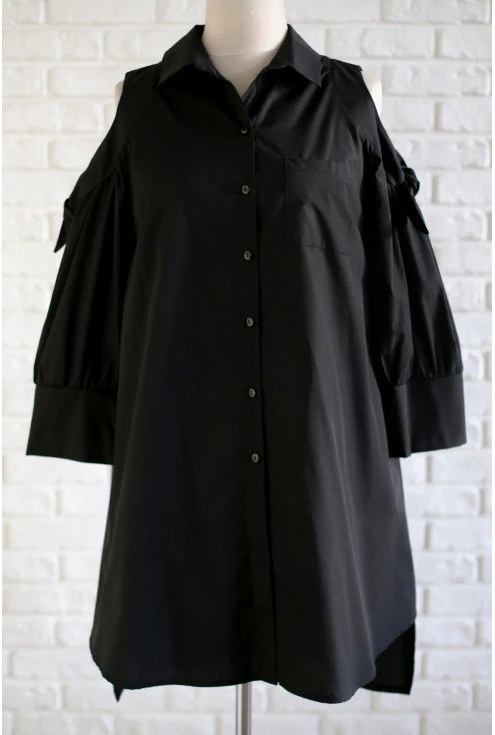 Czarna koszula z odsłoniętymi ramionami plus size