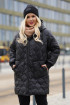 Czarna długa pikowana kurtka zimowa w pepitkę z kapturem - Giulia