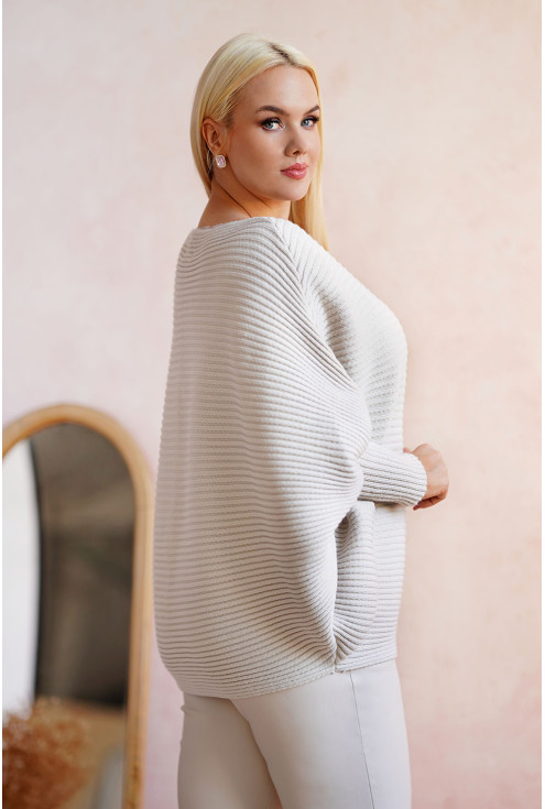 Modny oversizowy sweter plus size