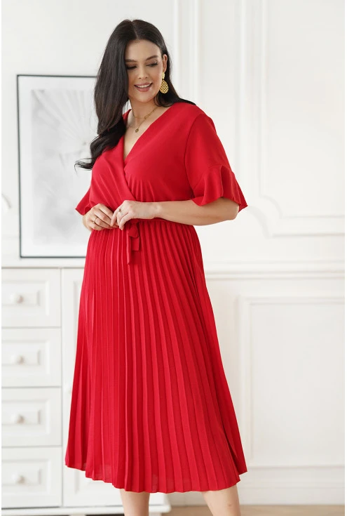 czerwona stylowa sukienka plus size