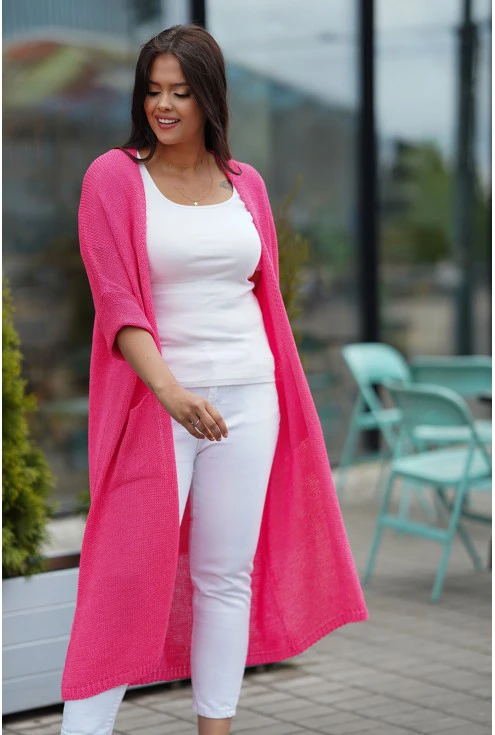 Różowo-neonowy kardigan plus size - żywy akcent w garderobie każdej kobiety