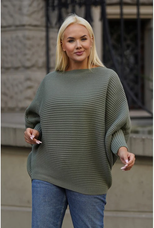 oliwkowy sweter na jesień duże rozmiary