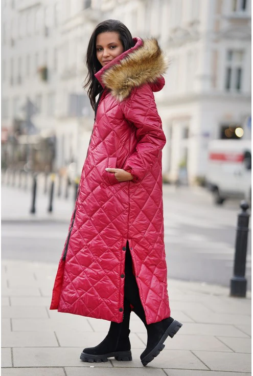 Malinowy pikowany płaszcz Lissa Monasou