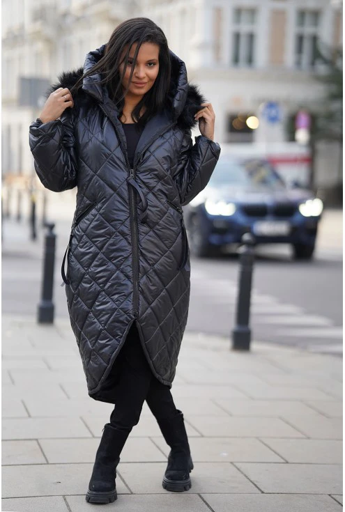 Długa czarna pikowana kurtka w dużych rozmiarach plus size Monasou