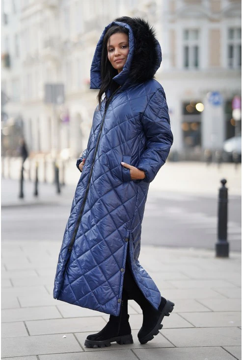 Granatowy długi płaszcz pikowany w dużych rozmiarach Monasou