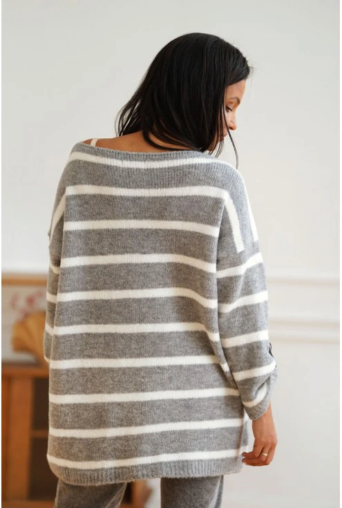 Duże rozmiary swetrów Monasou
