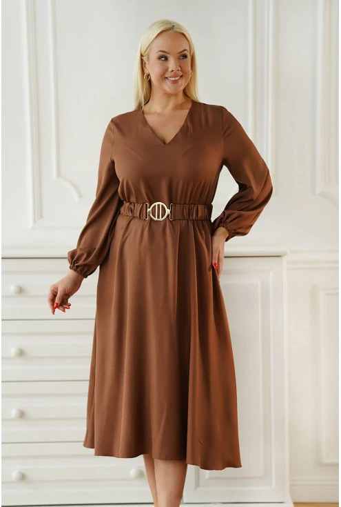Karmelowa sukienka plus size Monasou