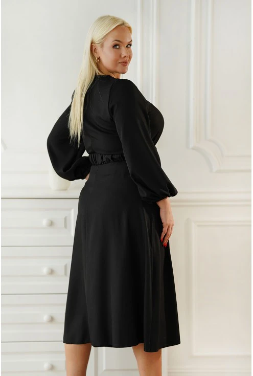 Czarna sukienka Monasou duże rozmiary