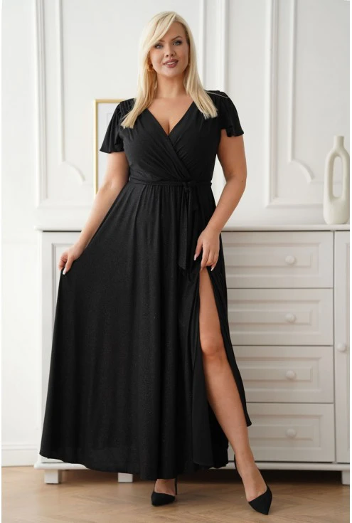 Czarna sukienka z rozcięciem plus size Monasou