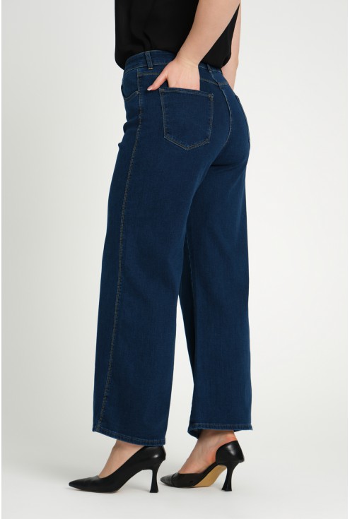 ciemne niebieskie jeansy plus size z szeroka nogawka marinea duze rozmiary od monasou
