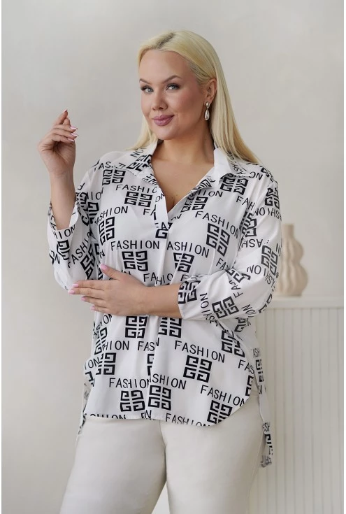 Biała koszula plus size  w czarne napisy monasou xxl