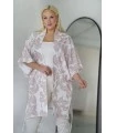 Beżowo-biała narzutka kimono plus size w kwiaty - Sakura