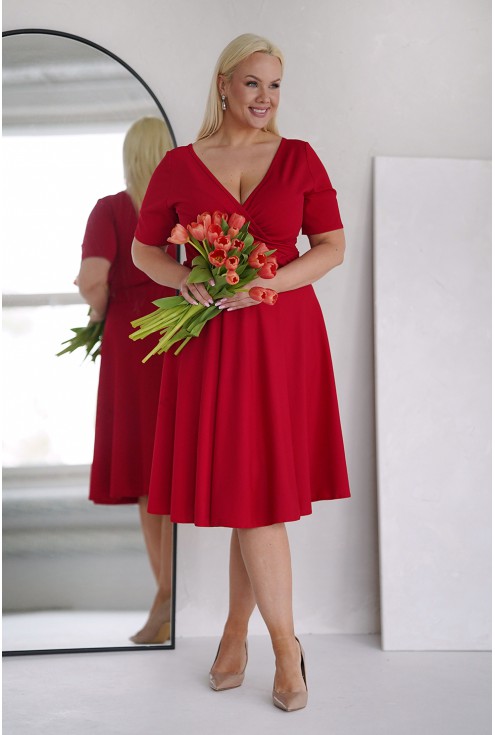 Czerwona sukienka xxl monasou wizytowa