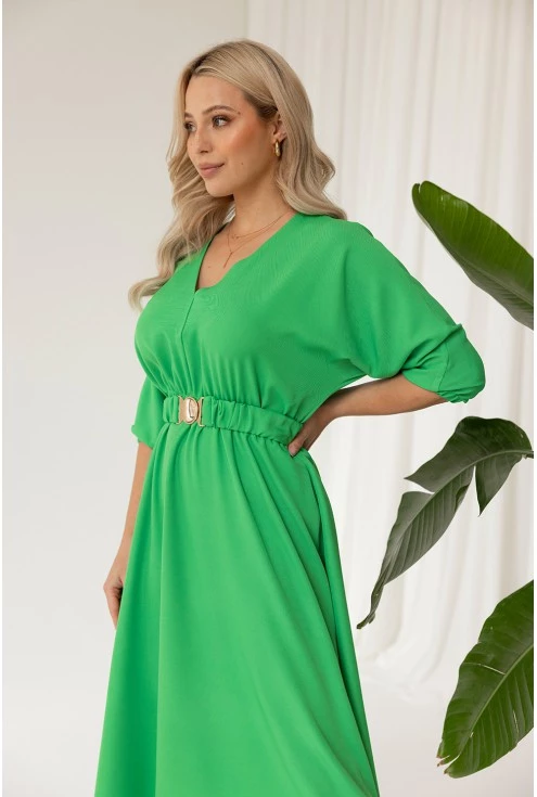 Zielona sukienka rozkloszowana z paskiem plus size monasou