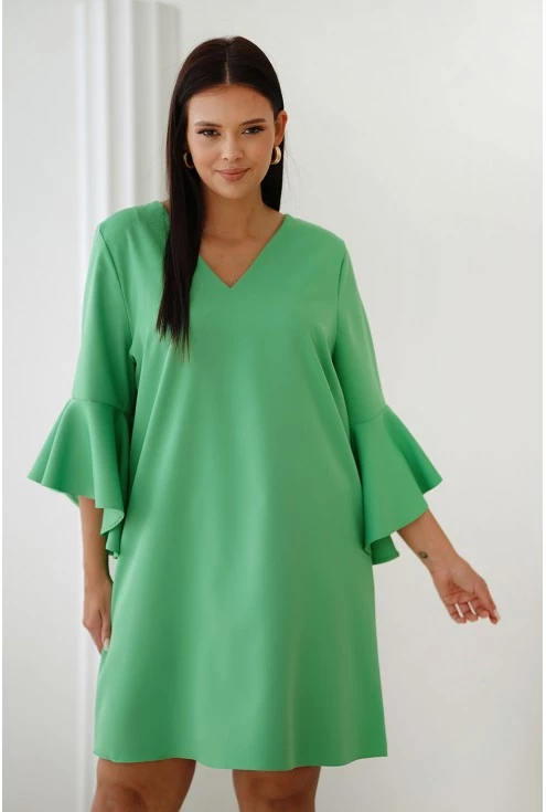 Zielona sukienka xxl monasou efektowne rękawy z falbanką