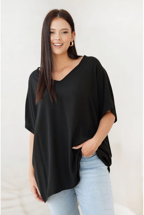 Czarna tunika oversize z haftem na plecach plus size