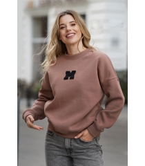 Bluza z literą M w kolorze cappucino - MONICA