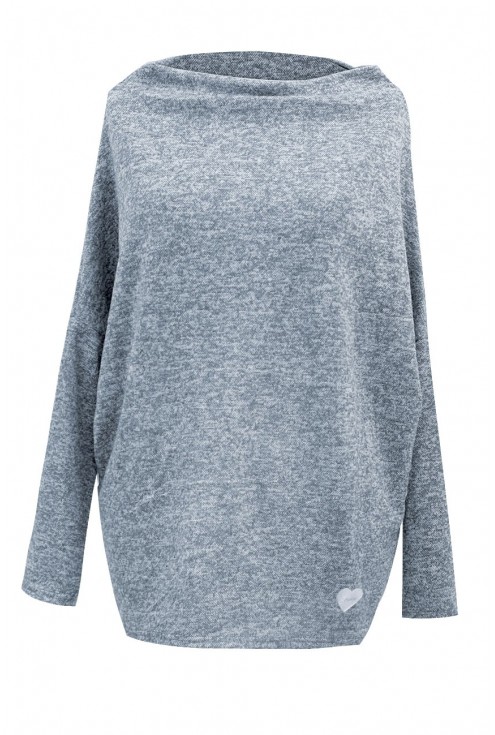 Luźny szaroniebieski sweterek z serduszkiem – CLARISSA